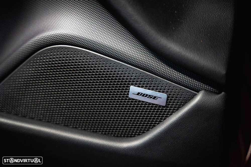 Porsche Taycan Bateria Performance Plus - 12