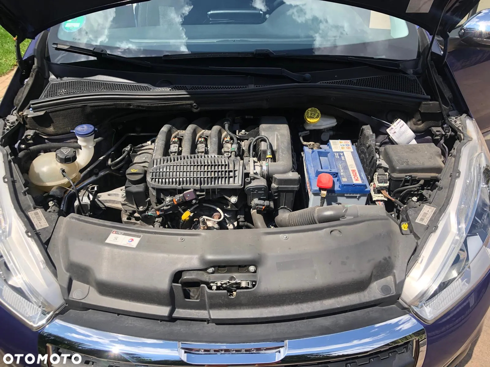 Peugeot 208 - 30