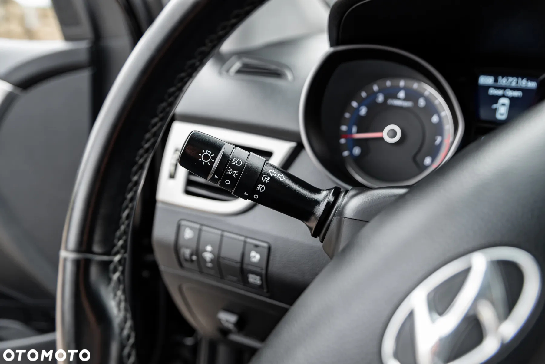 Hyundai i30 1.6 GDI BlueDrive Premium DCT - 22