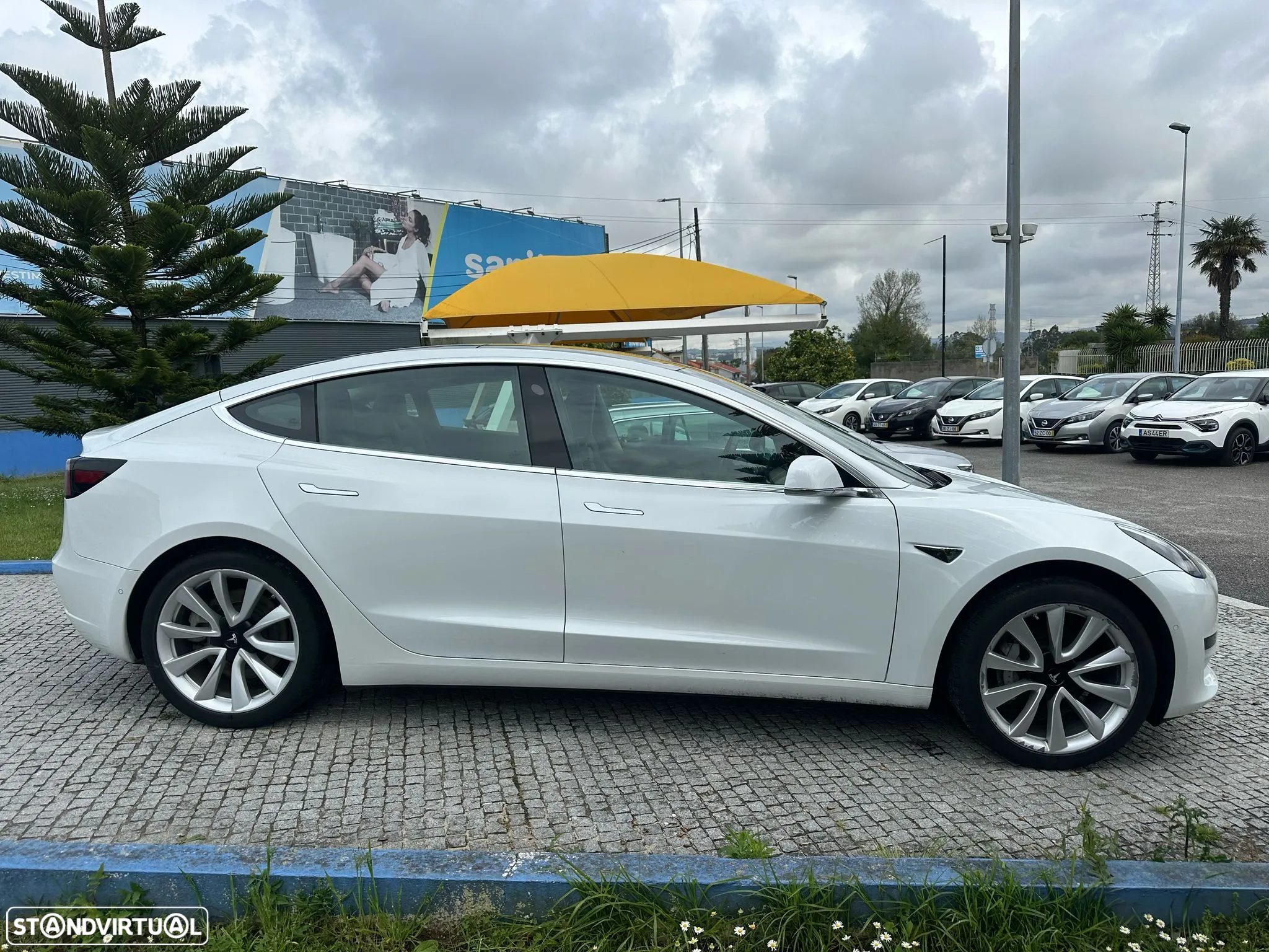 Tesla Model 3 Standard Range Plus RWD - 4