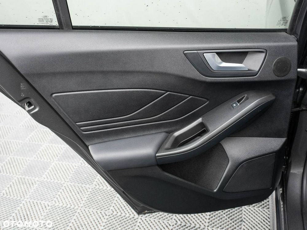 Ford Focus - 23