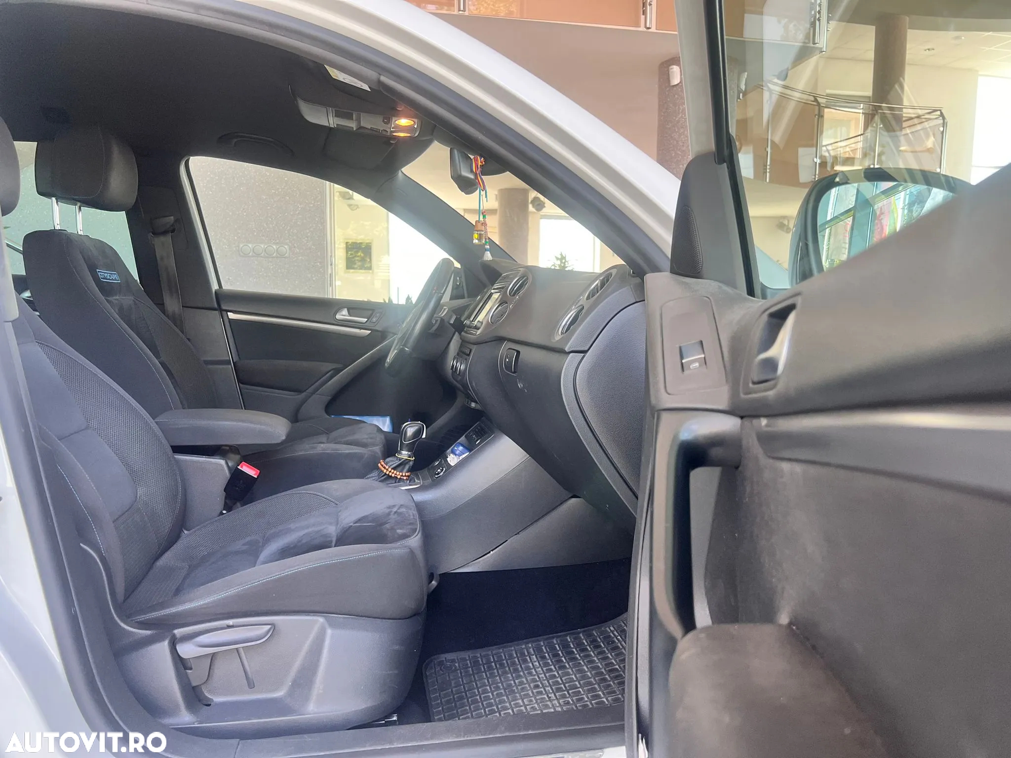 Volkswagen Tiguan - 14
