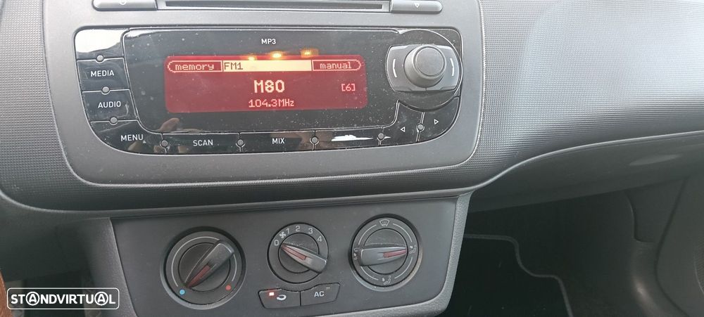 SEAT Ibiza 1.6 TDI Style - 12