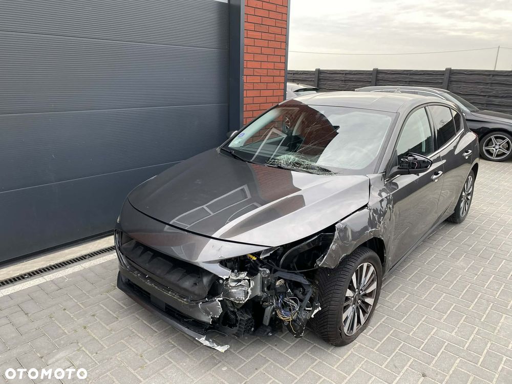 Ford Focus 1.0 EcoBoost mHEV Connected - 33