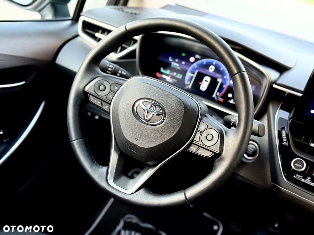 Toyota Corolla - 30