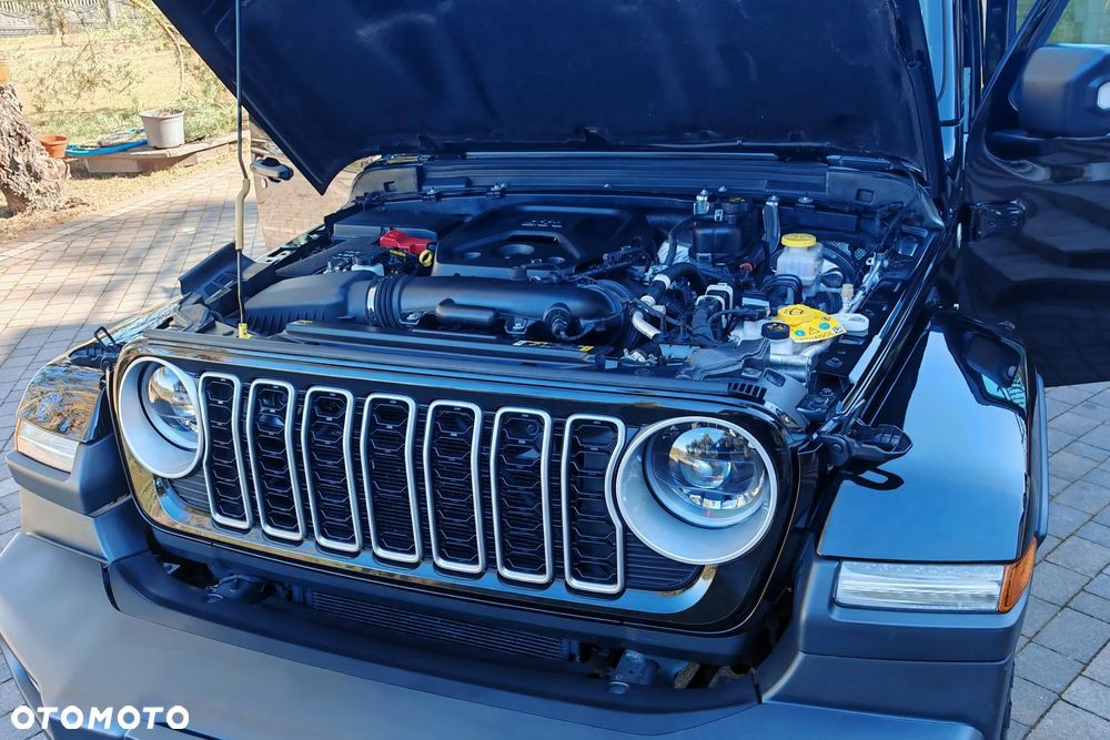 Jeep Wrangler Unlimited GME 2.0 Turbo Sahara - 37