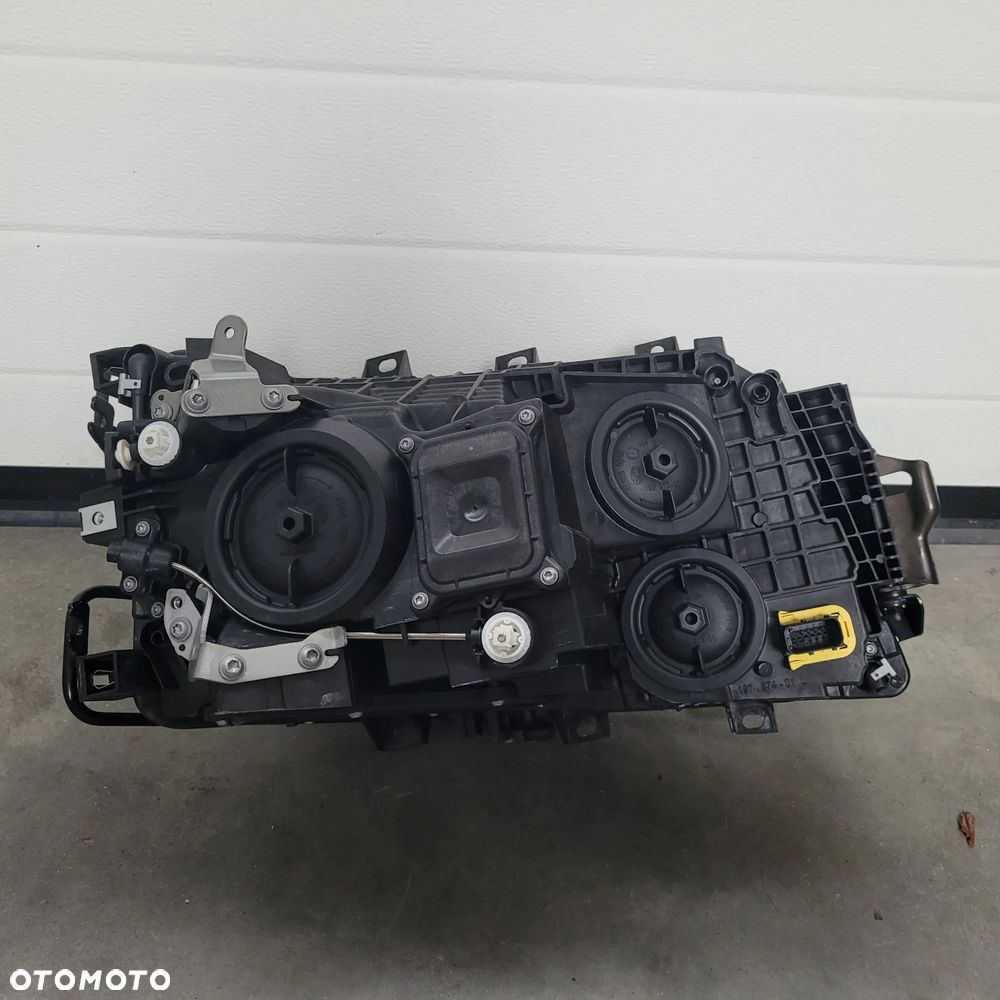 LAMPA ROBOCZA SCANIA RS NM.26743388 ORYGINAŁ CHWALIM116 - 2