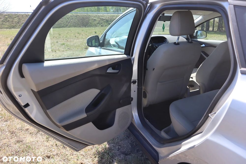 Ford Focus 1.6 TDCi Edition - 9