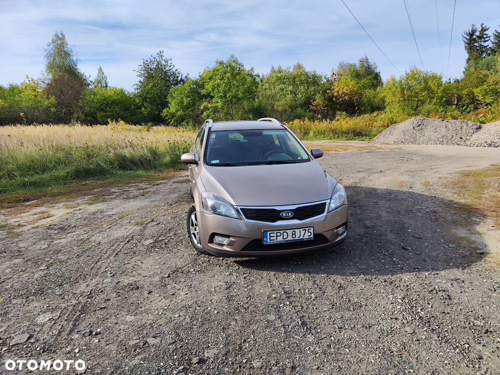 Kia Ceed Cee'd 1.6 Crdi Comfort - 1