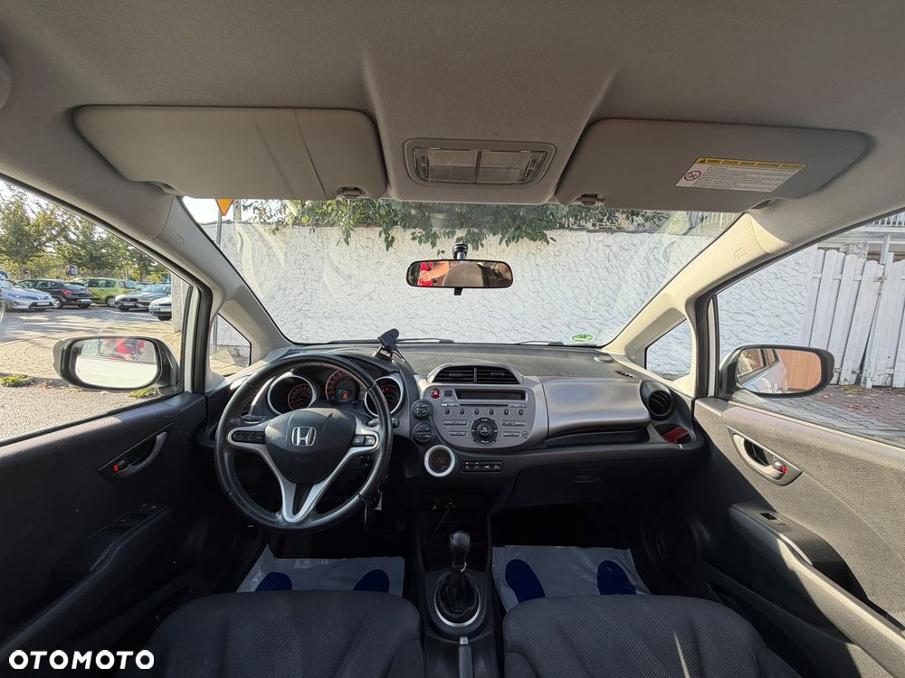 Honda Jazz 2010 photo 5