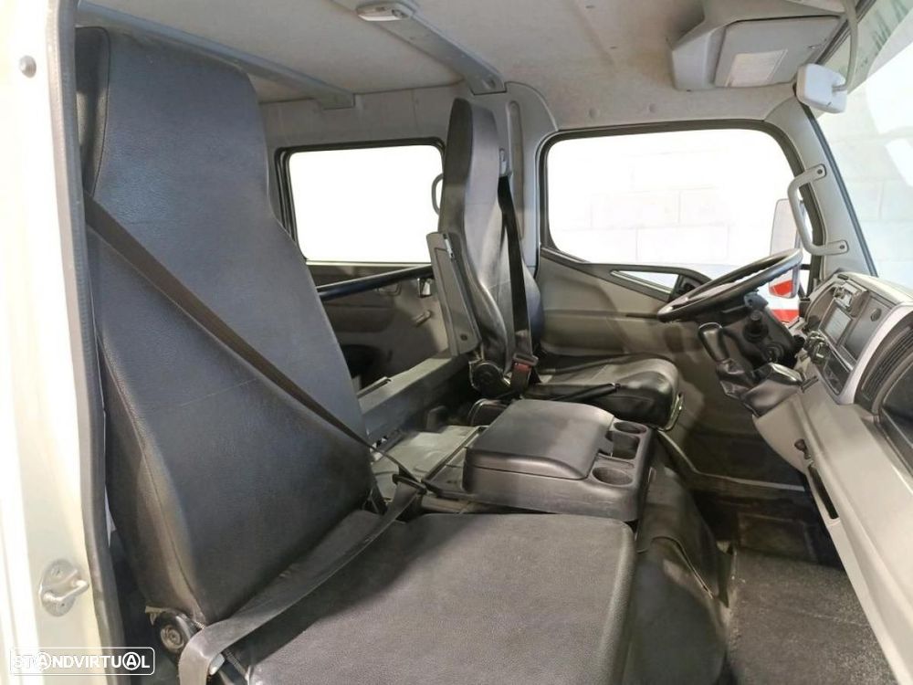 Mitsubishi Fuso Canter 3C15D 6 Lugares c/iva - 4