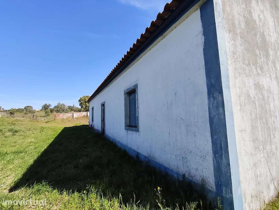 Terreno de 1750 m²  e Armazém - Grande imagem: 3/15