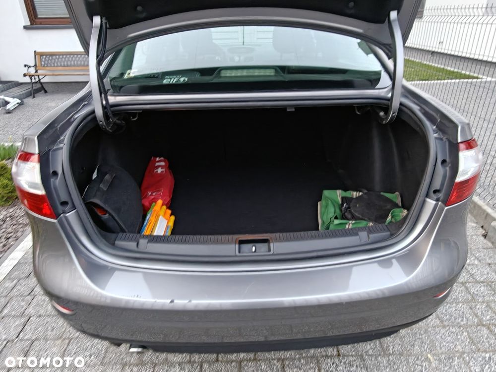 Renault Fluence 1.5 dCi Privilege - 11