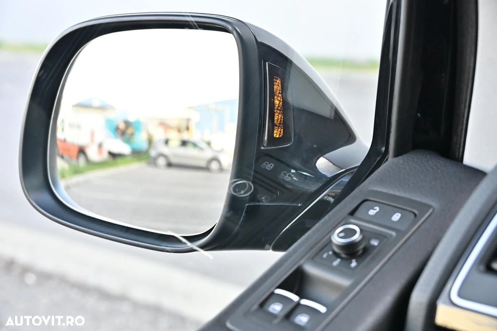 Volkswagen Transporter Multivan DSG Kurz Business - 31