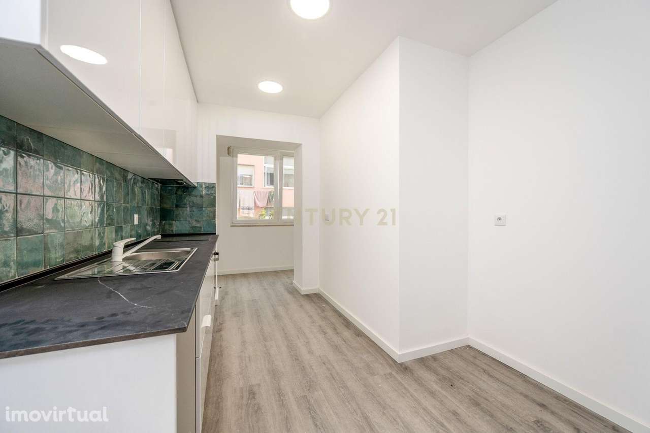 T3 em Queluz, perto do Palácio Nacional, totalmente remodelado e equip - Grande imagem: 2/25