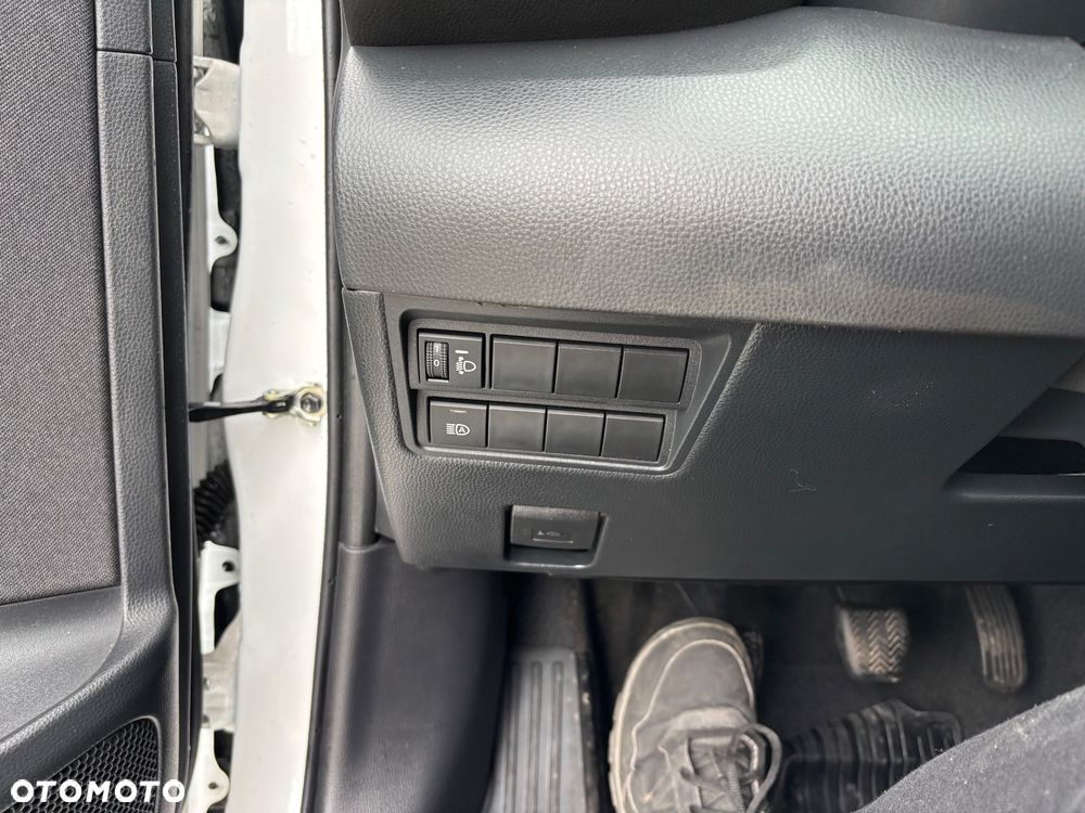 Toyota Yaris 1.5 Style - 23