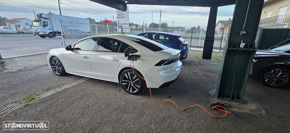 Peugeot 508 1.6 Hybrid GT Pack e-EAT8 - 36