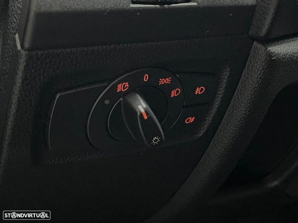 BMW 116 d Line Urban - 8