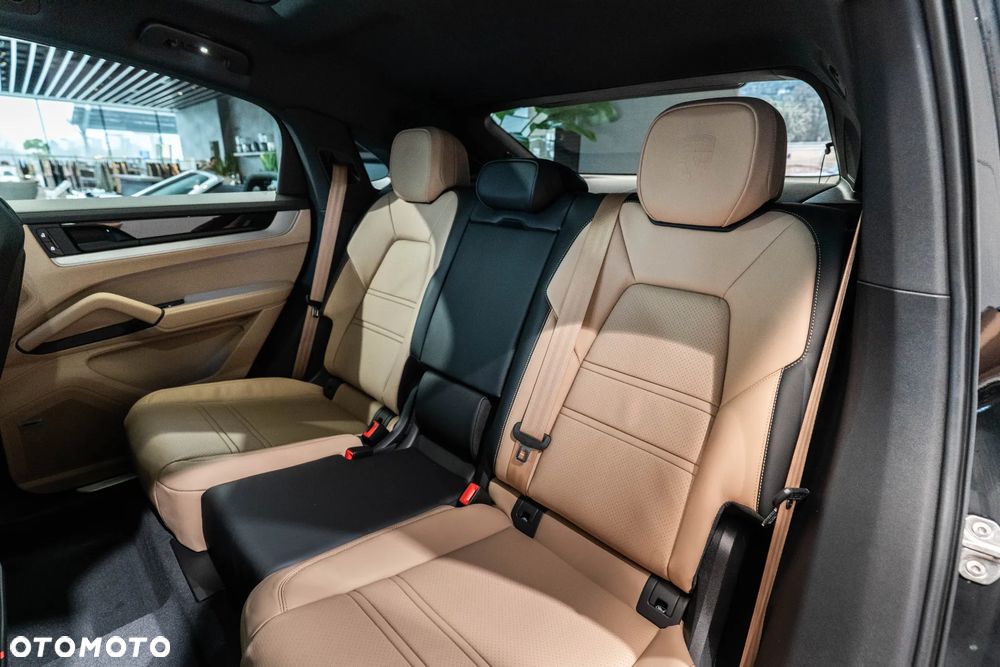 Porsche Cayenne S E-Hybrid PHEV - 12