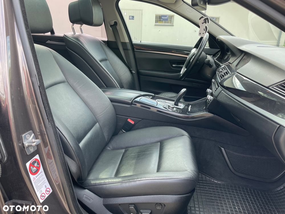 BMW Seria 5 - 22