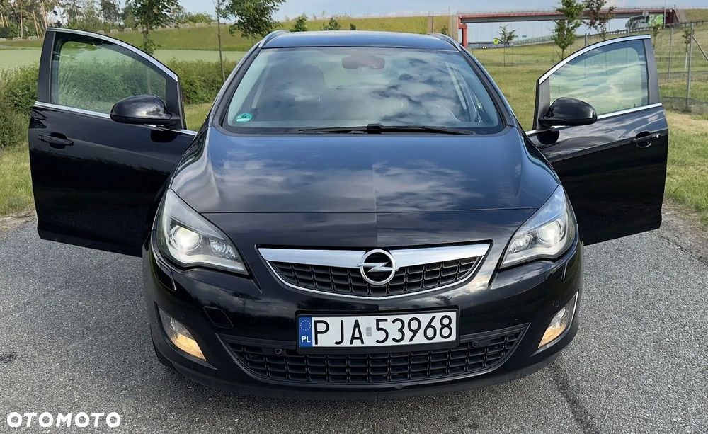 Opel Astra 2.0 CDTI DPF Automatik Cosmo - 2