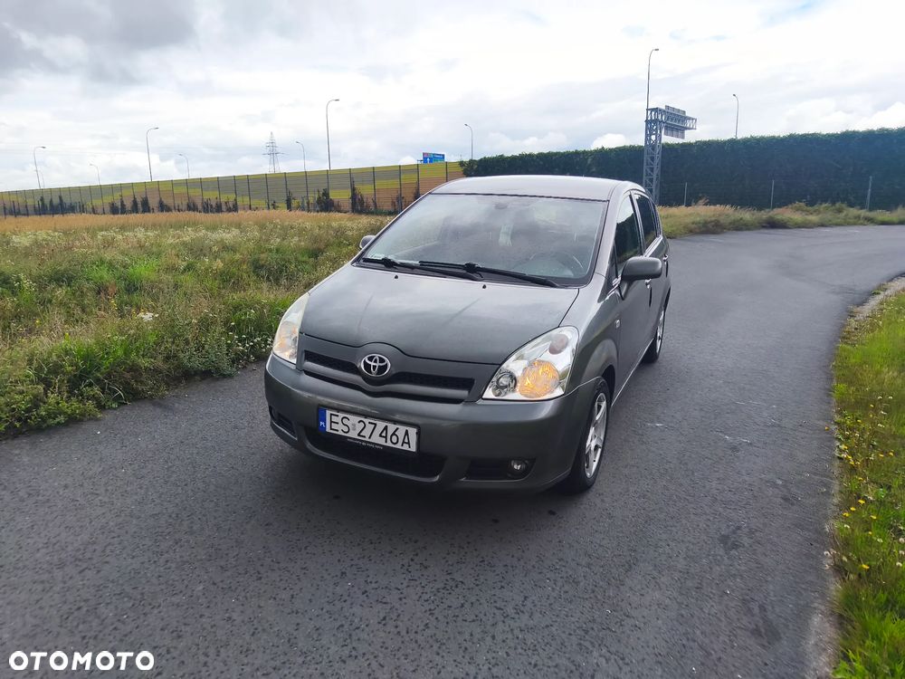 Toyota Corolla Verso - 1