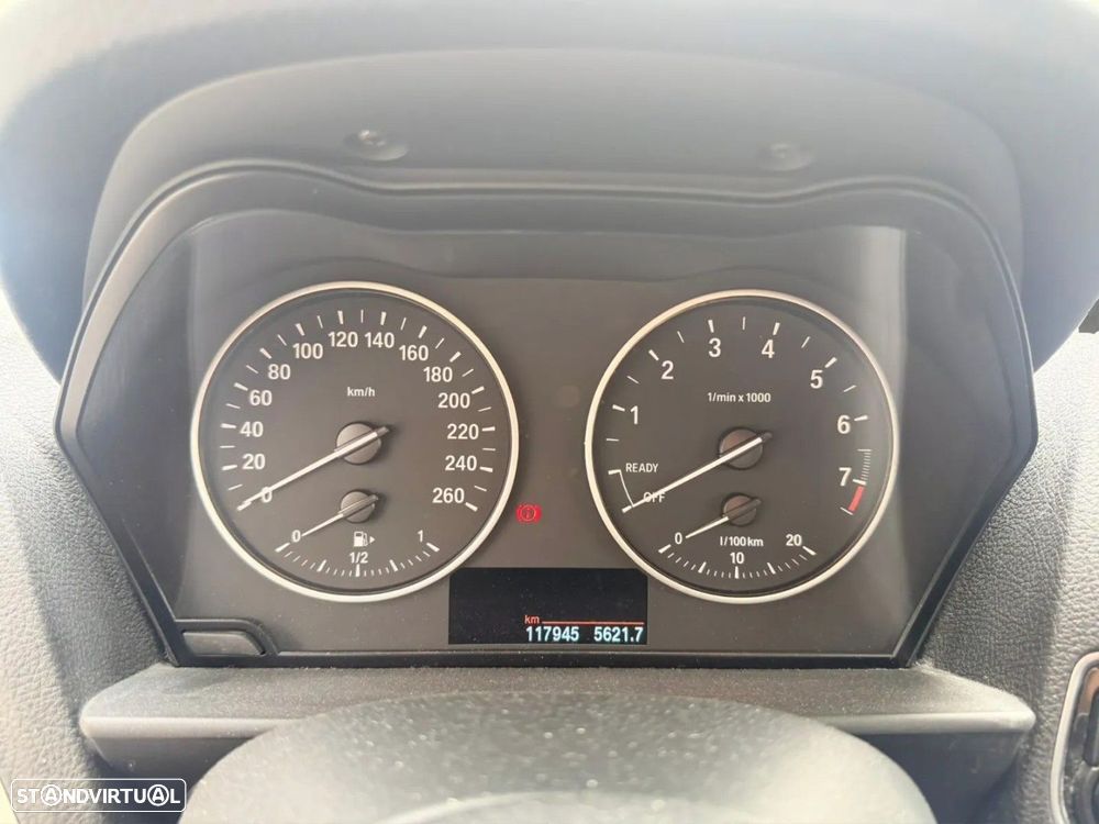 BMW 118 i Advantage - 12