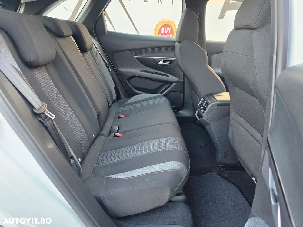 Peugeot 3008 1.5 BlueHDI S&S Active - 11
