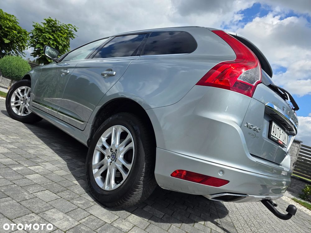 Volvo XC 60 D4 Geartronic Kinetic - 29