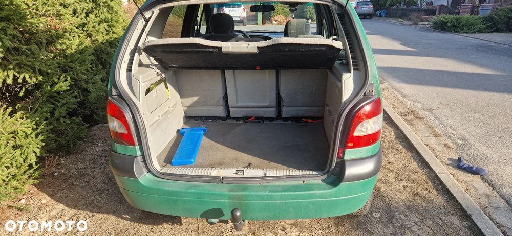 Renault Scenic 1.6 16V Privilege - 15