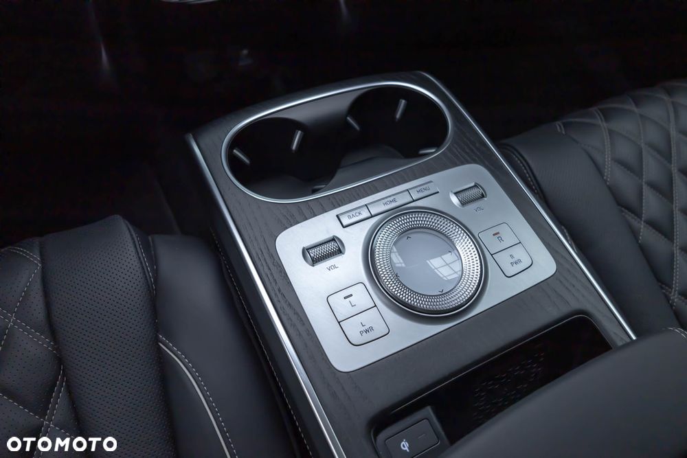 Genesis GV80 3.0 AWD AT8 7-Sitzer Luxury Line - 36