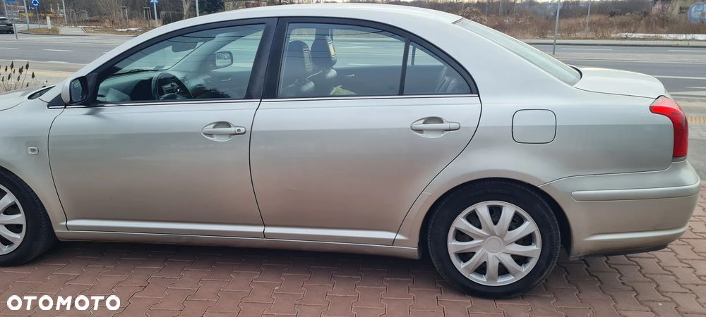 Toyota Avensis 2.0 VVT-i Prestige - 13
