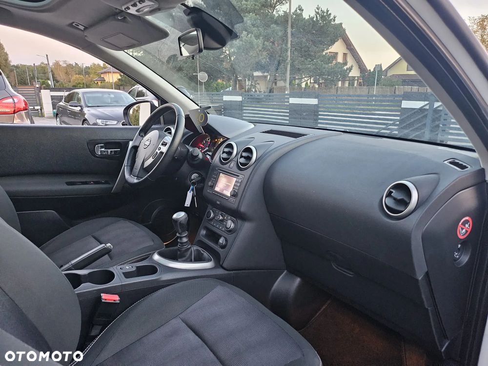 Nissan Qashqai - 15