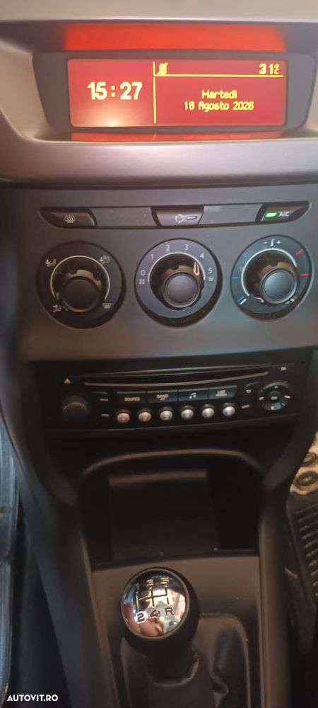 Citroën C3 1.6 HDI Exclusive - 8