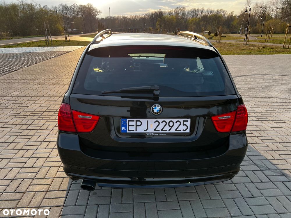 BMW Seria 3 318i Edition Sport - 6