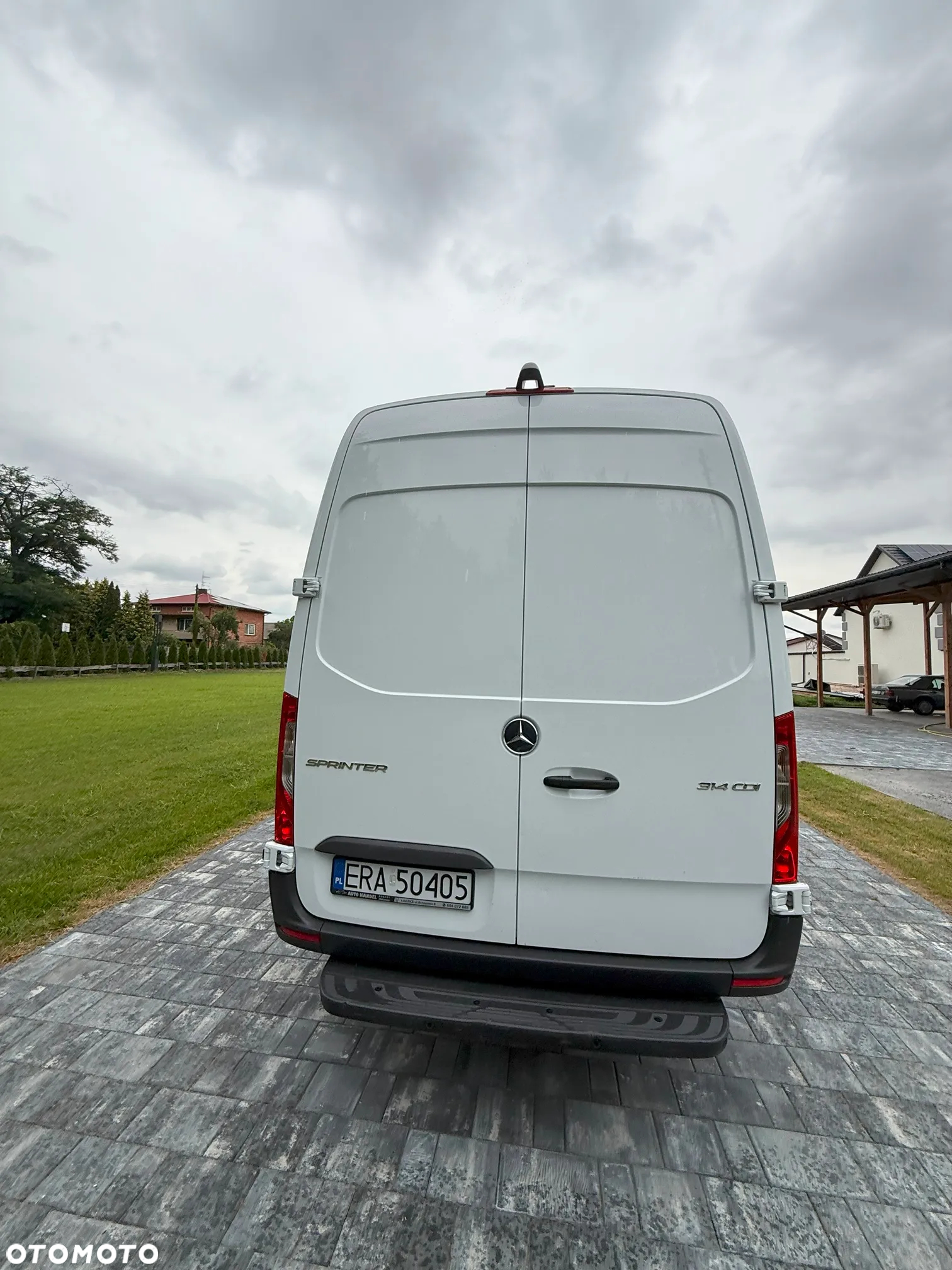 Mercedes-Benz Sprinter - 4