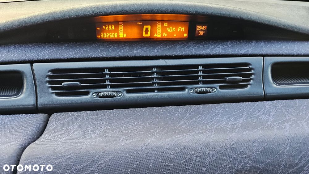 Renault Espace 2.2 TD RT - 16