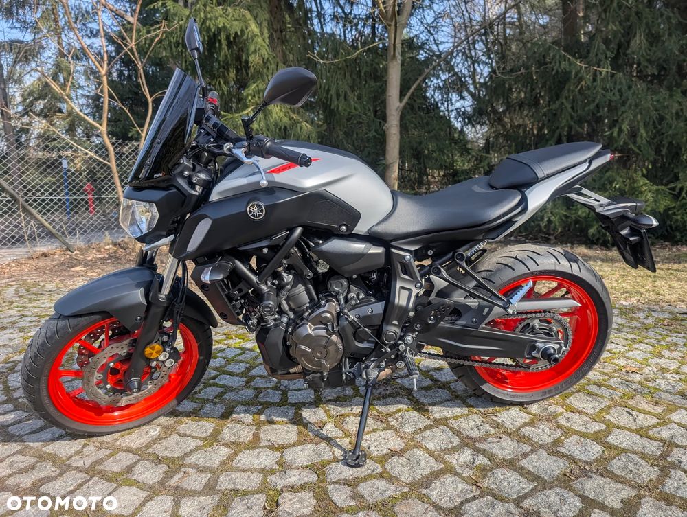 Yamaha MT - 2