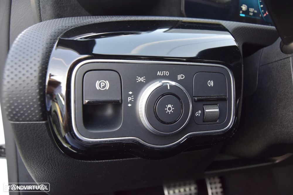 Mercedes-Benz A 180 d AMG Line Aut. - 25