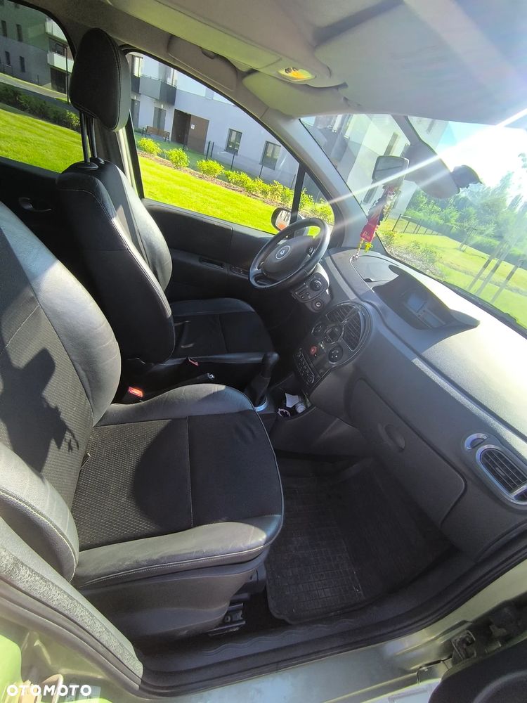 Renault Modus 1.2 16V Alize - 11