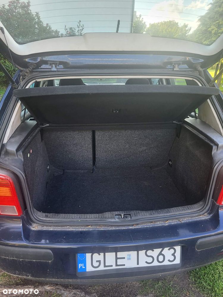 Volkswagen Golf - 12