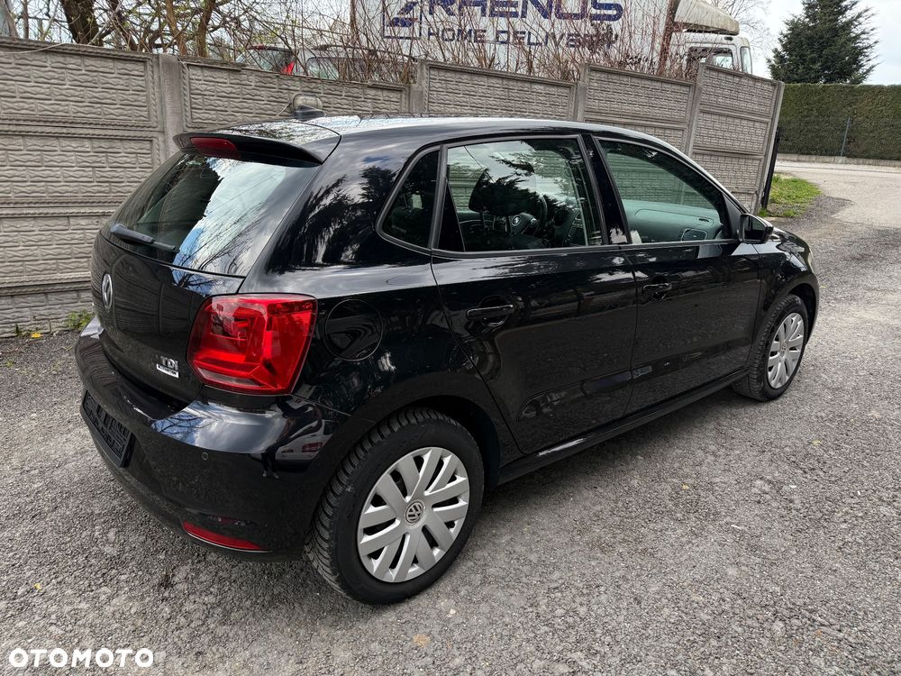 Volkswagen Polo 1.4 TDI (Blue Motion Technology) Comfortline - 12