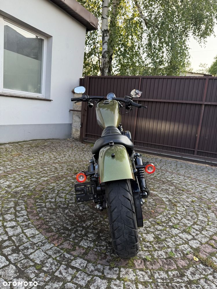 Harley-Davidson Sportster Iron 883 - 8