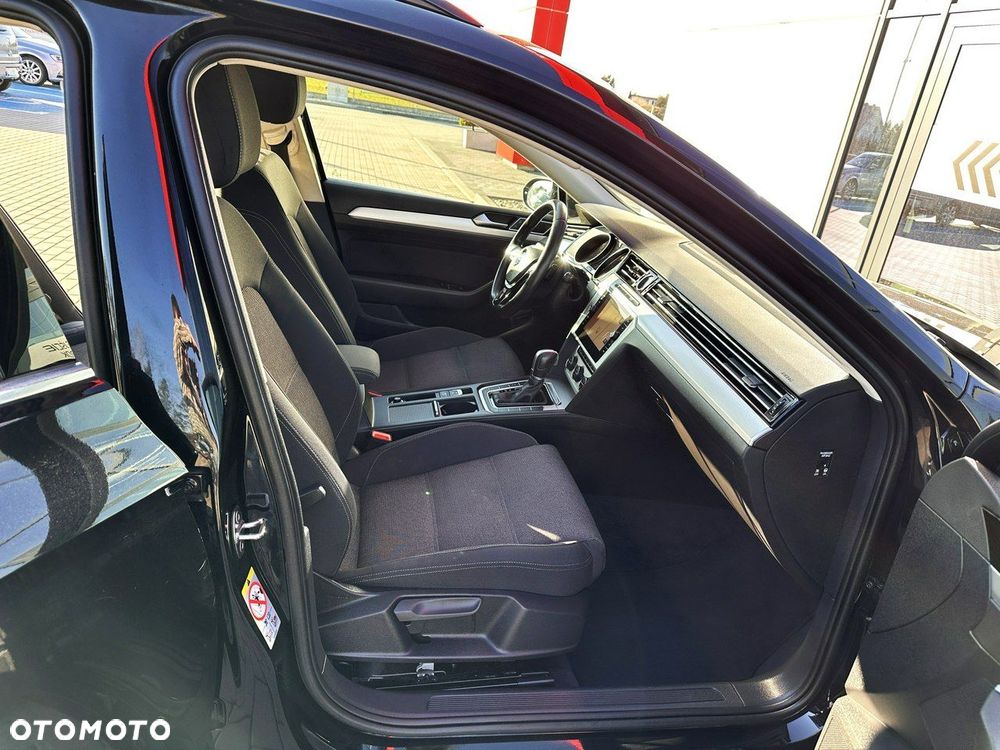 Volkswagen Passat Variant 2.0 TDI SCR DSG - 15