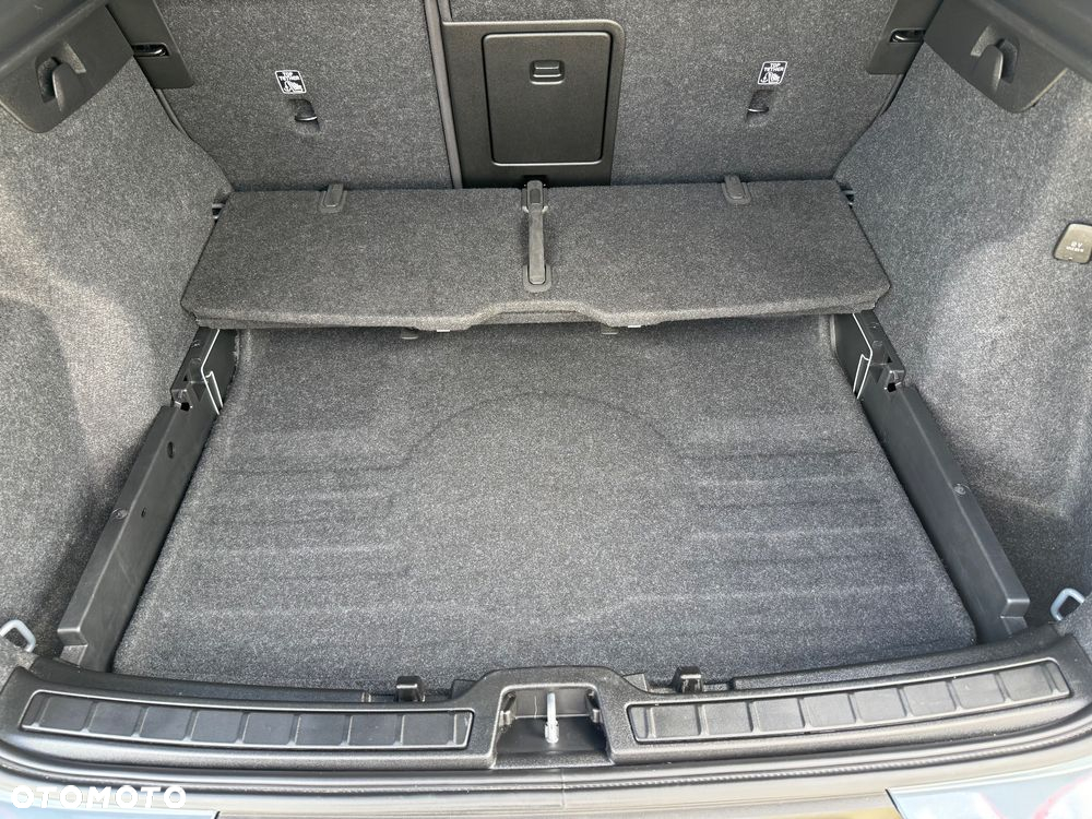 Volvo XC 40 B3 Core - 27
