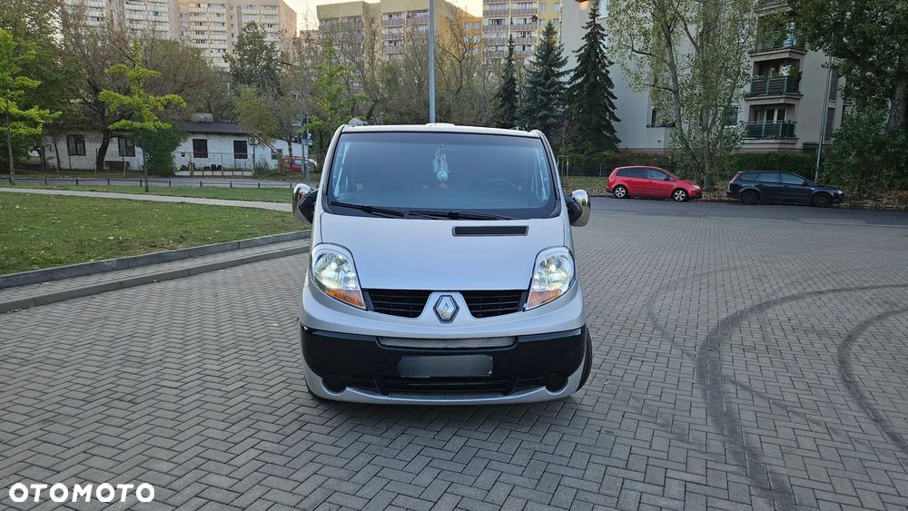 Renault Trafic - 2