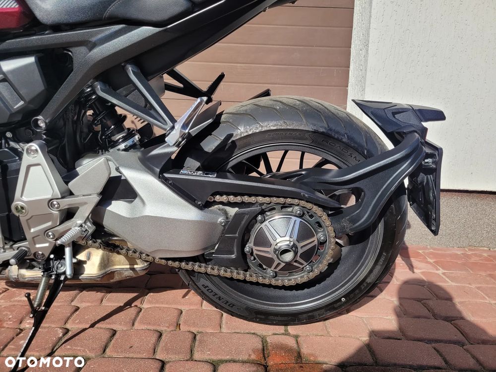Honda CB - 11