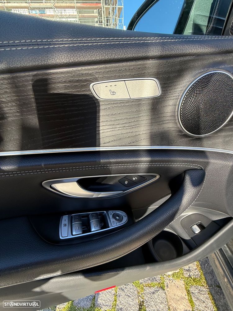 Mercedes-Benz E 300 de AMG Line - 26