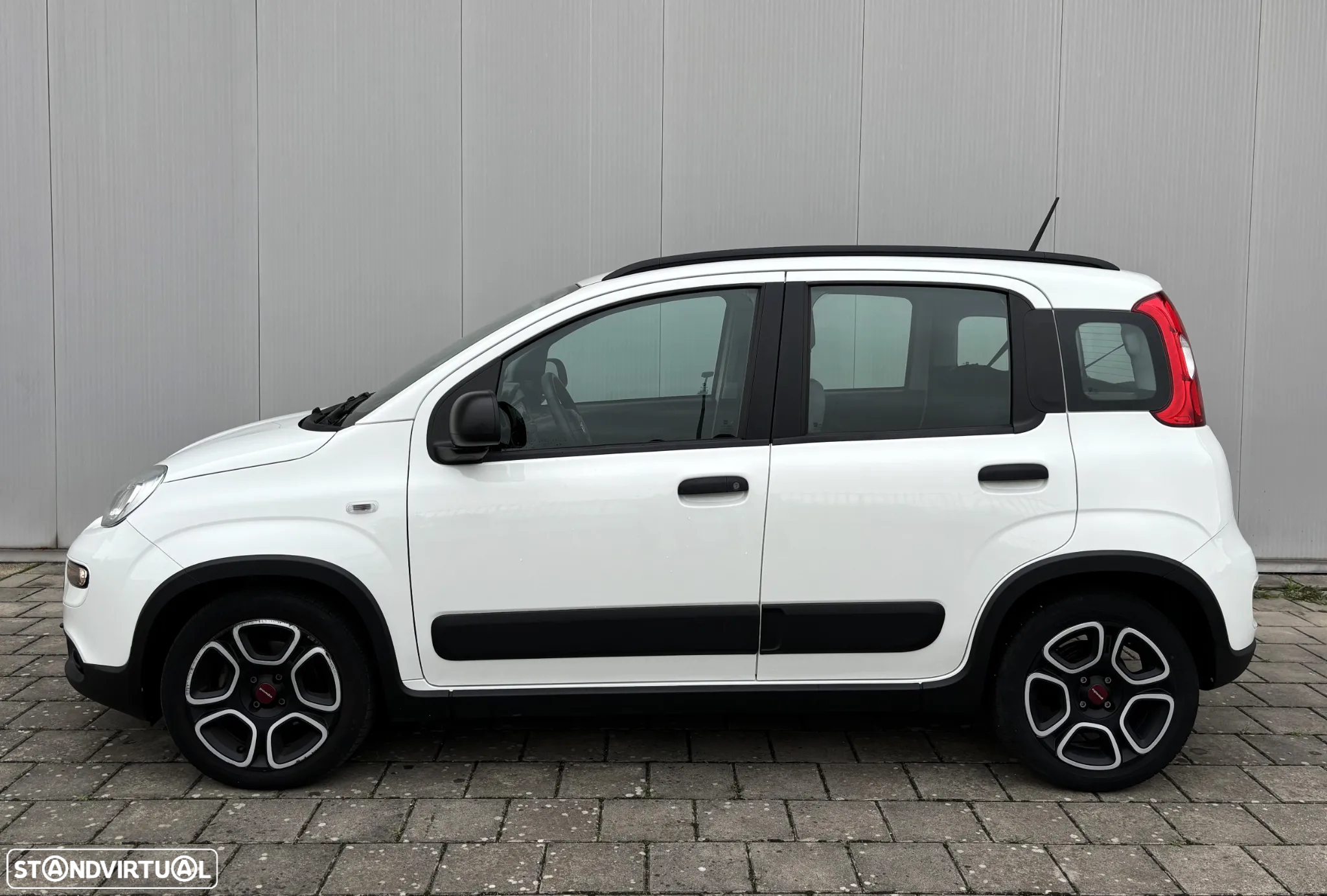 Fiat Panda 1.0 Hybrid City Life - 2