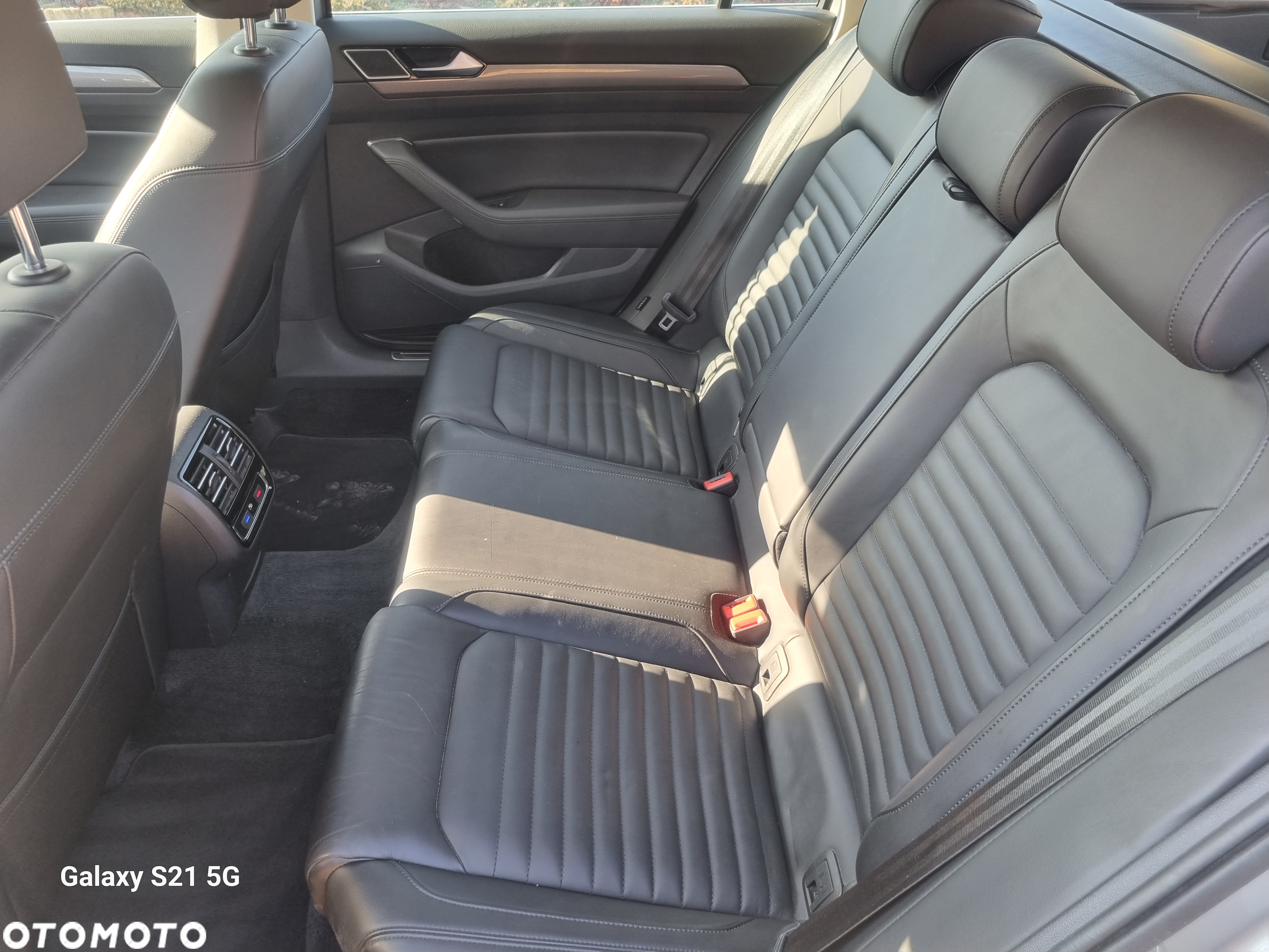 Volkswagen Passat 2.0 TDI BMT 4Mot Highline DSG - 10